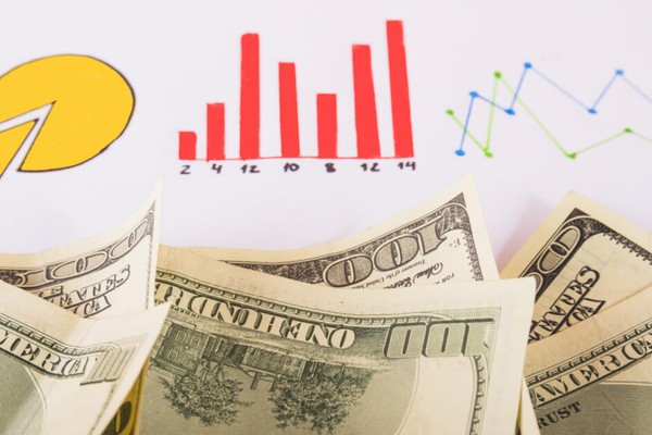 Biểu tượng khóa bảo mật kỹ thuật số với nền xanh đậm, nhấn mạnh cam kết của f1688 vip về an toàn dữ liệu và môi trường cá cược công bằng.